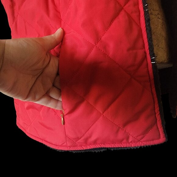 Vtg Reversible Red & Black Quilted Vest With Faux Fur Texture Sleeveless - Picture 7 of 16